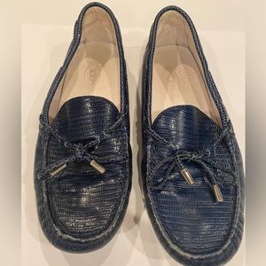 Tod’s Navy leather loafers boys